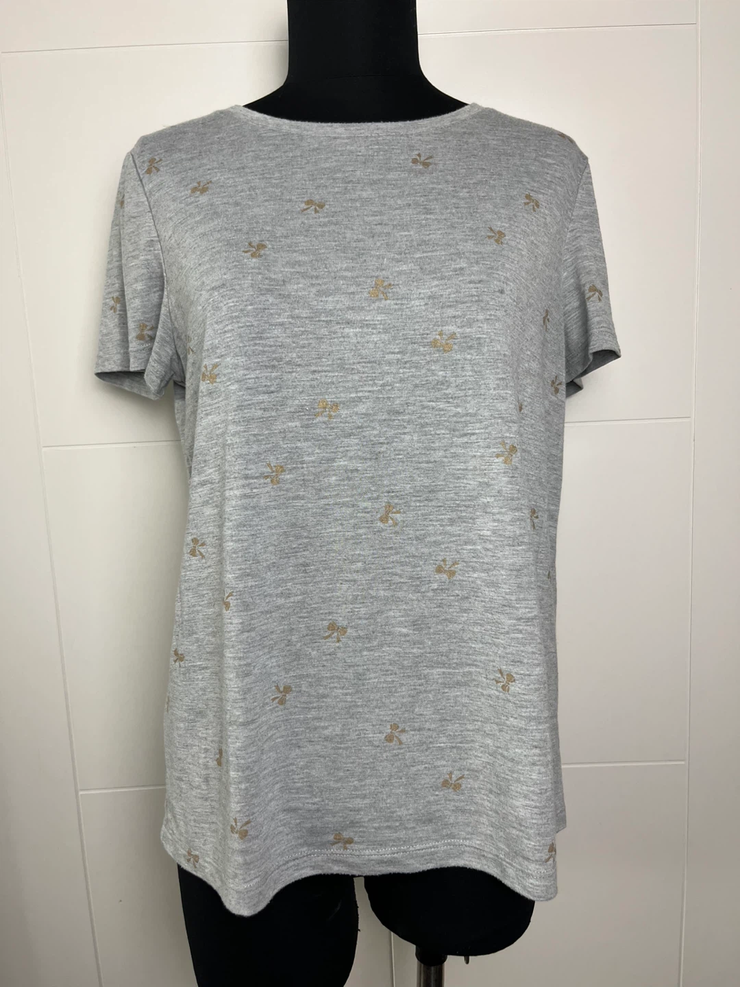 ONLY Grey T-Shirt with Bow Print - Size M
