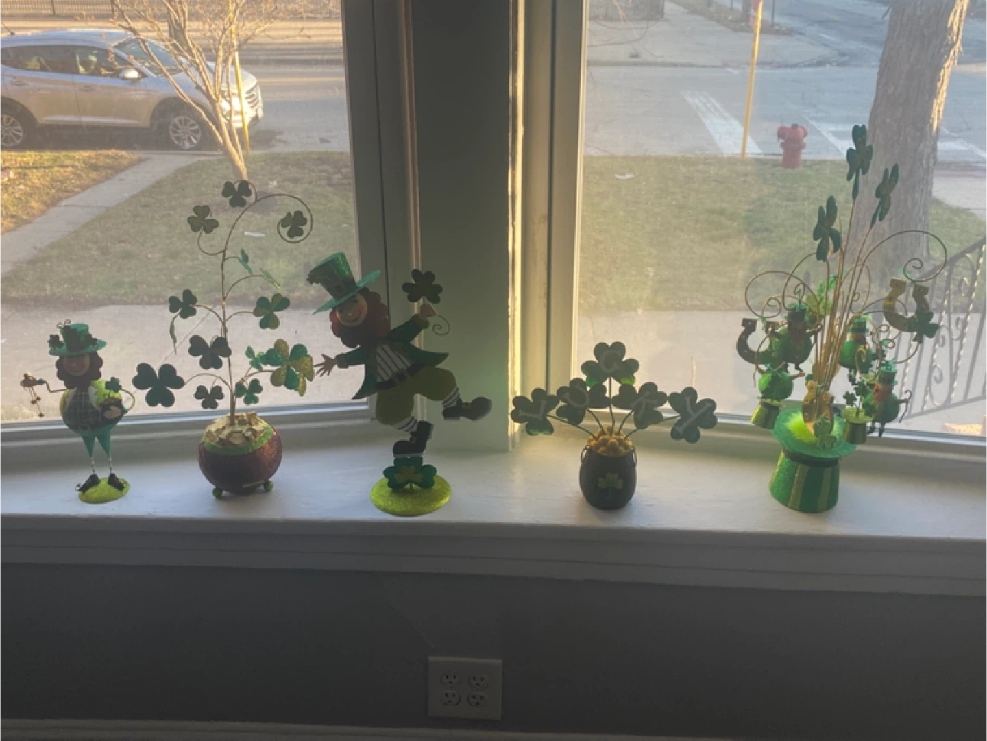St. Patrick's Day Leprechaun and Shamrock Decorations (Set of 5) - photo 2
