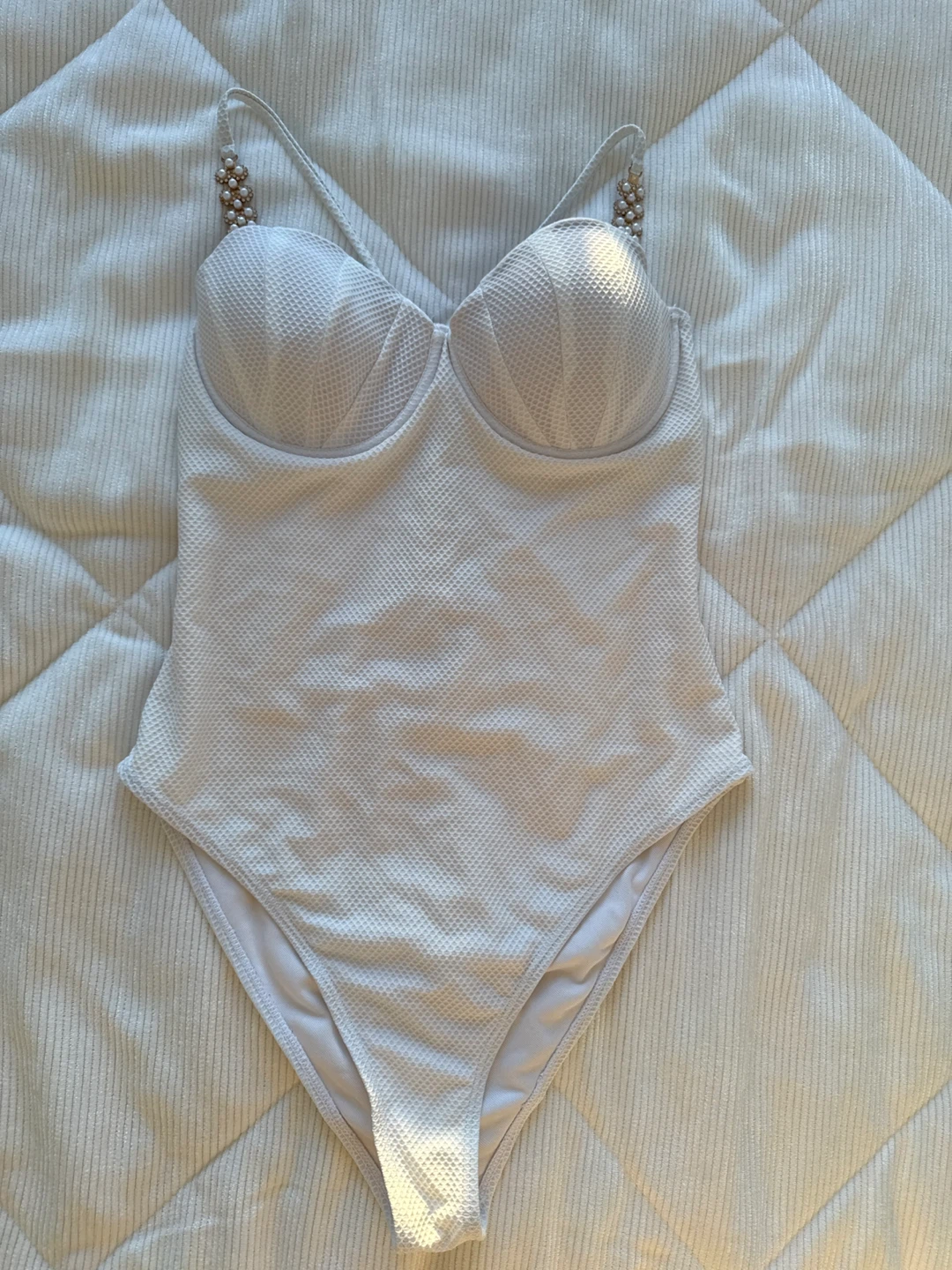 Black Bikini and white swimsuit - photo 3