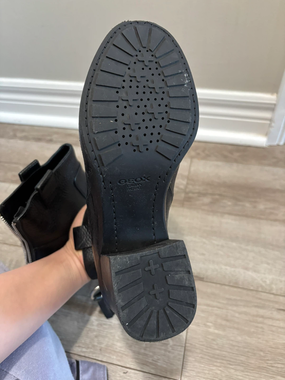 Geox Giulila Black Leather Ankle Boots - photo 4