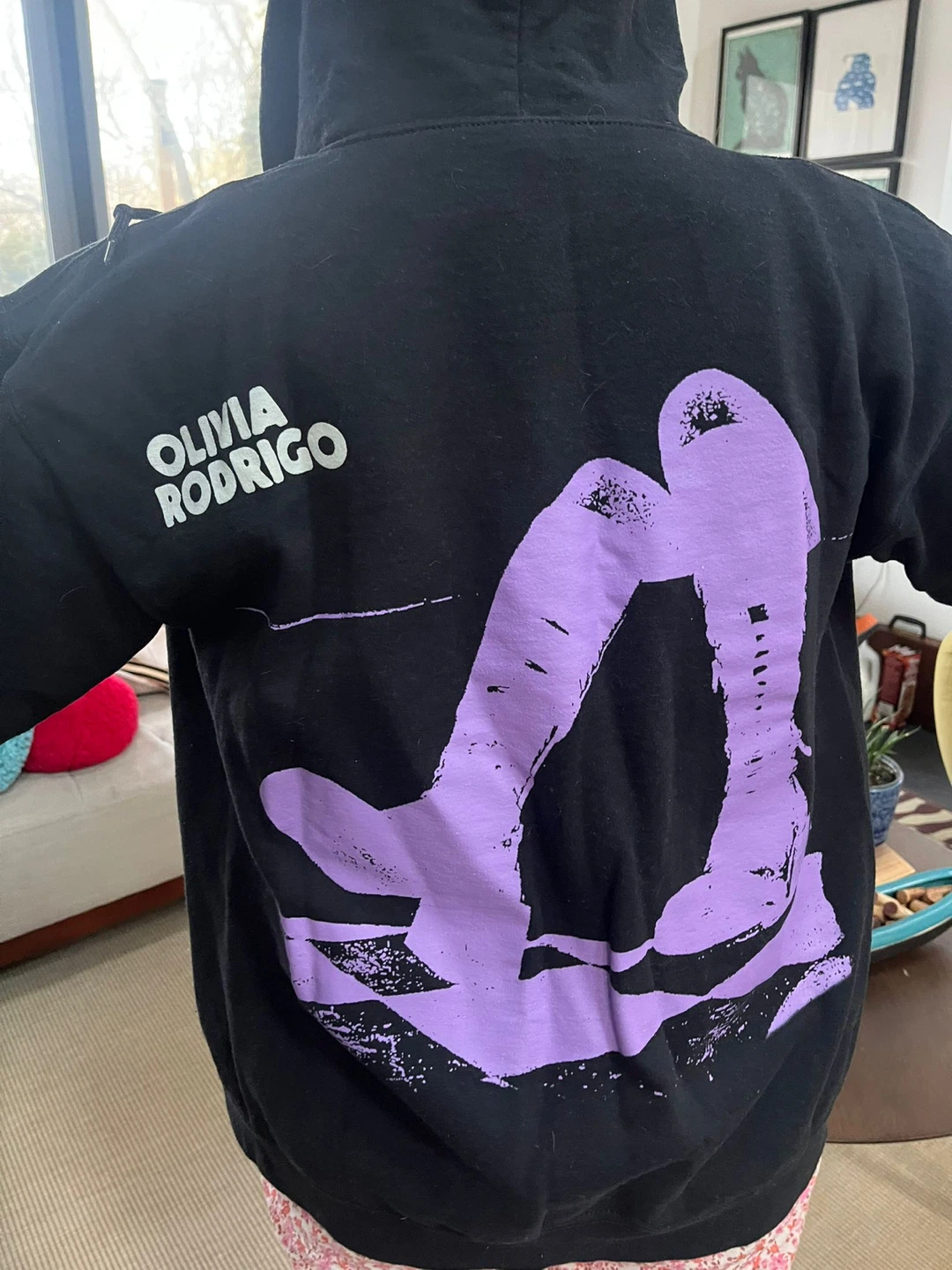 Olivia Rodrigo GUTS Tour Black Hoodie (M) - photo 3