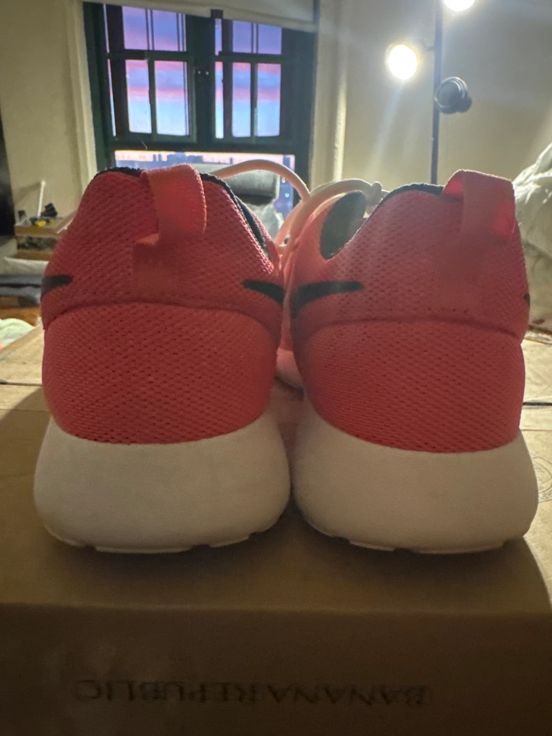 Nike Roshe Run Pink Shoes US 9 - photo 3