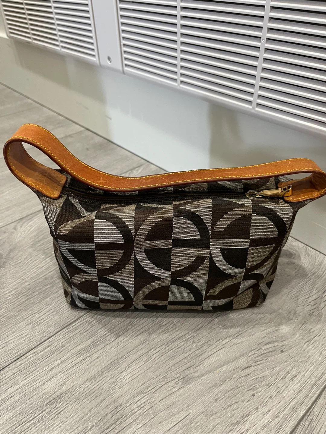 ellana Shoulder Bag