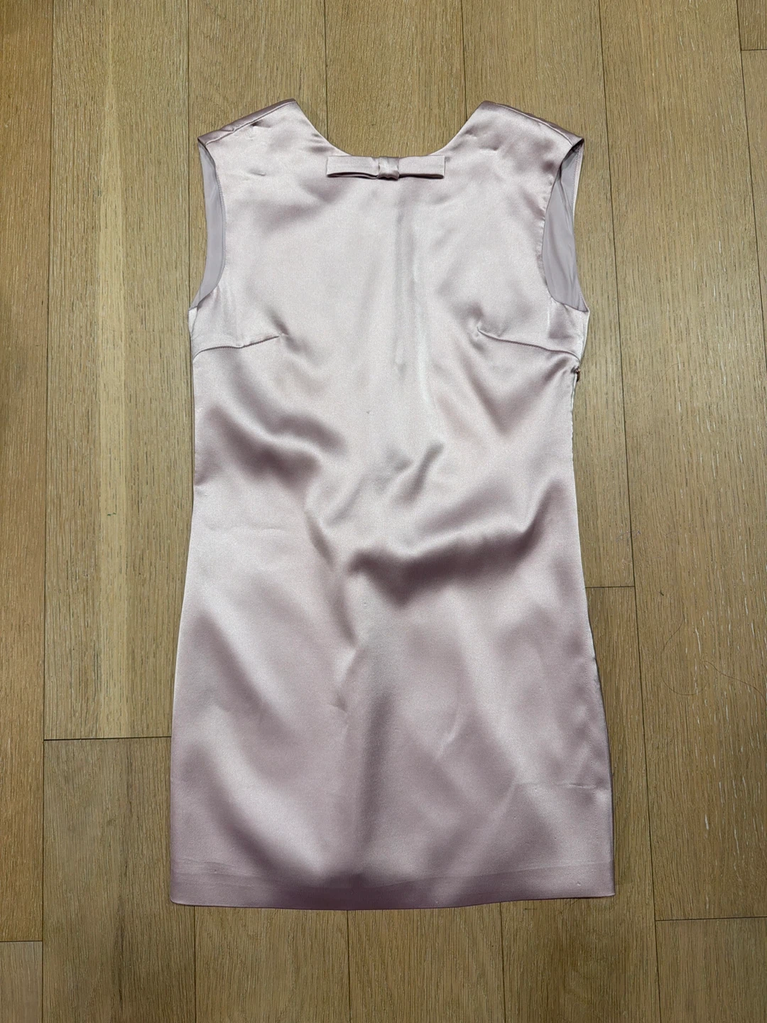 Satin Sleeveless Dress with Bow Detail - photo 3