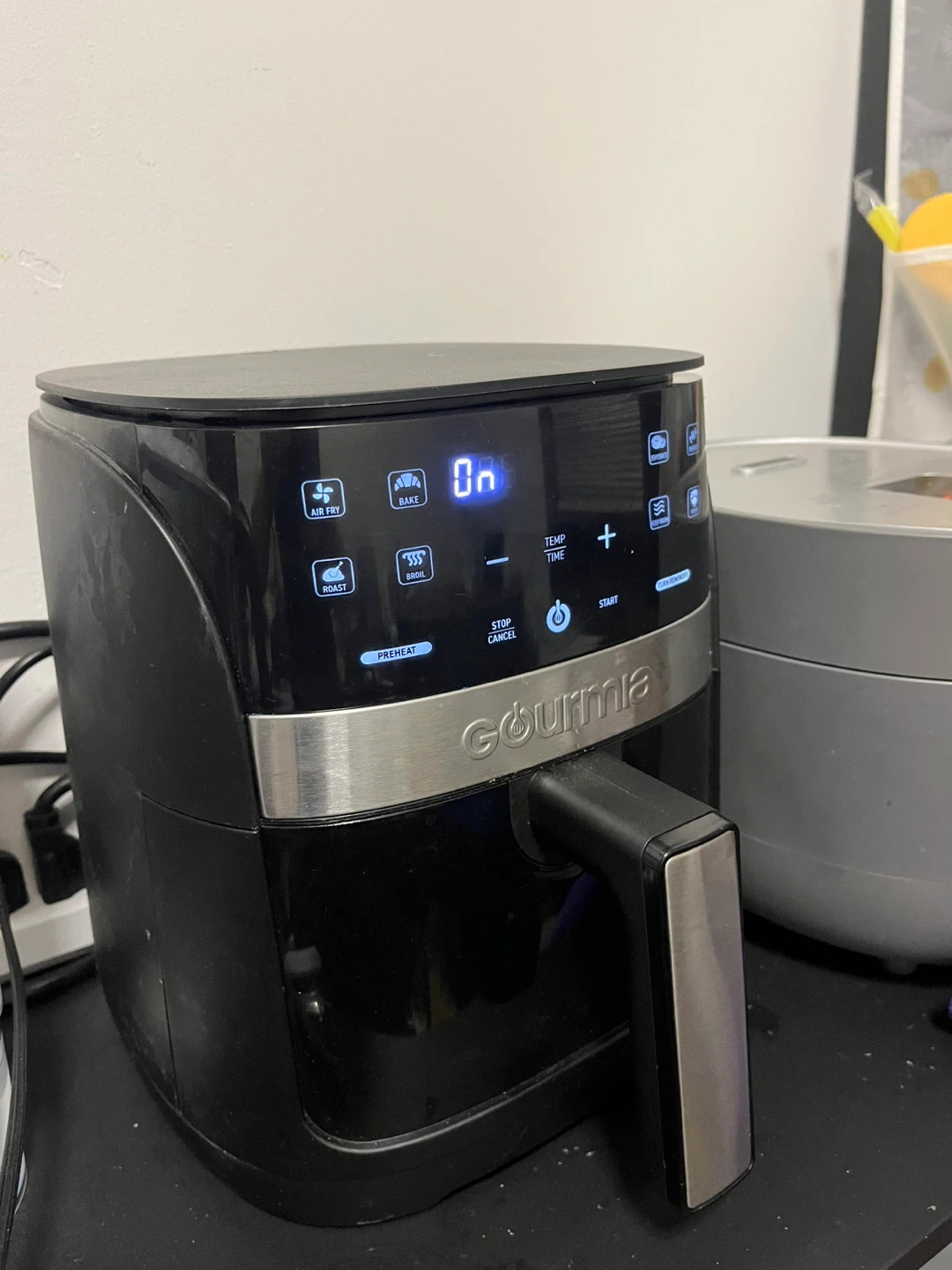 Gourmia Air Fryer + Liners