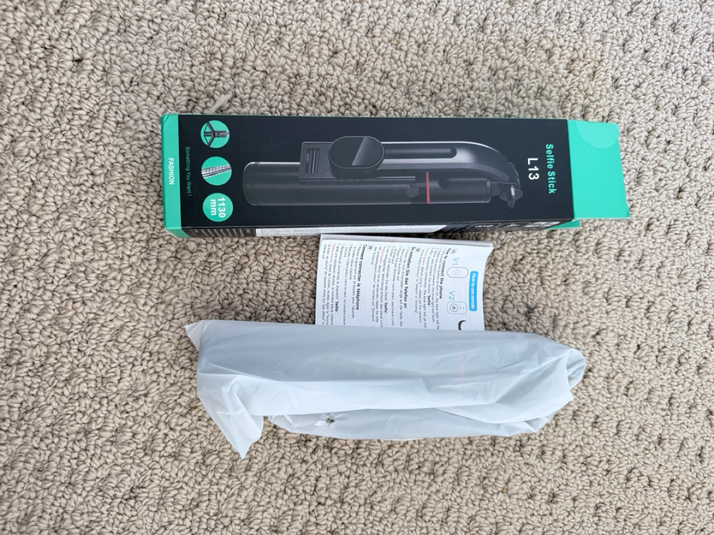 Selfie Stick L13 with Tripod and Remote - photo 3