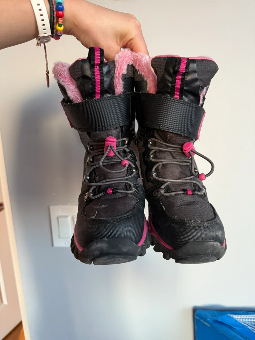 Cougar Toasty Winter Boots - Youth Size 4