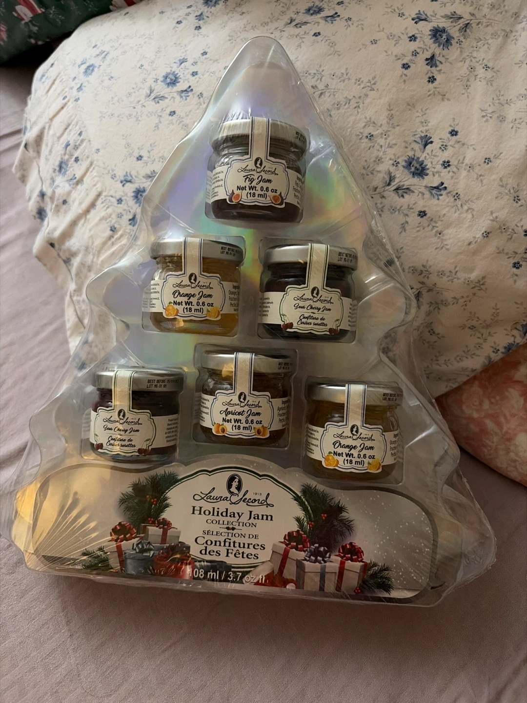 Mini pots of Laura Secord Holiday Jam