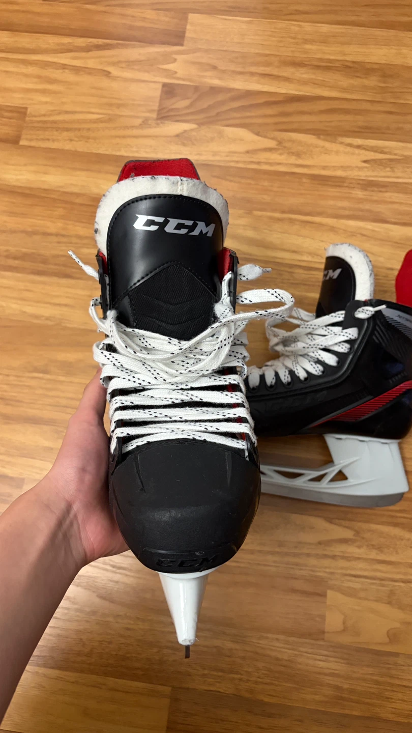 CCM Jetspeed FT445 Hockey Skates - photo 2