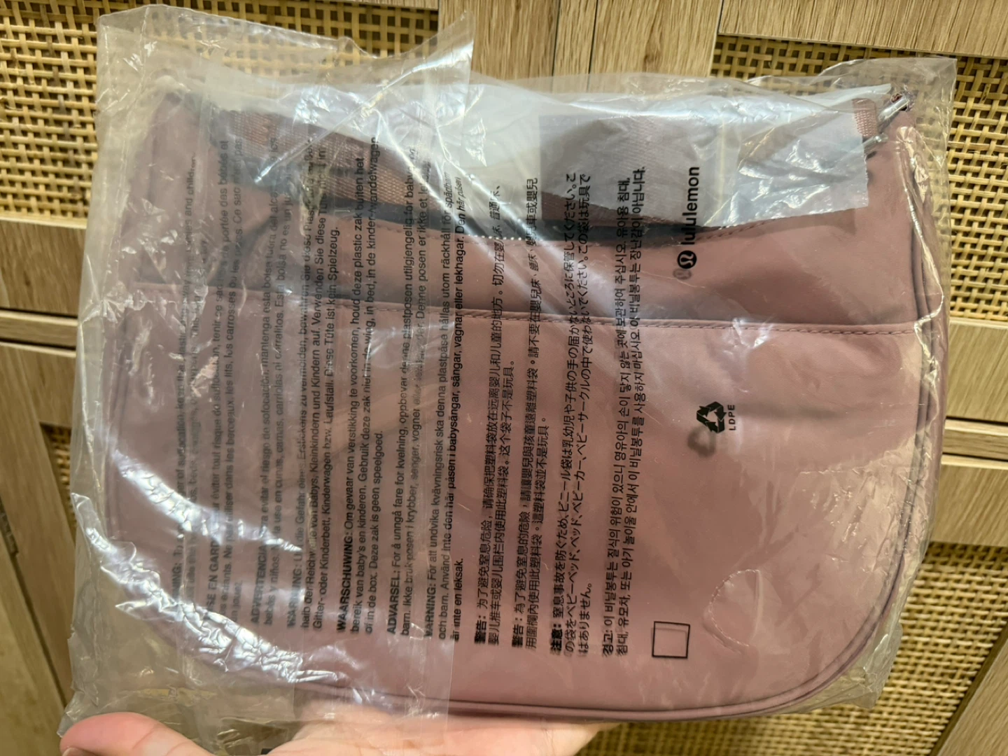 New Lululemon City Essentials Small Shoulder Bag 3L Dusty Rose - photo 2