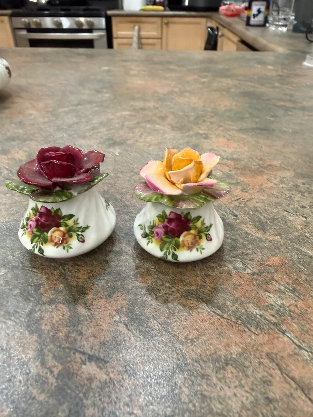 Royal Albert Old Country Roses Salt & Pepper Shakers Set