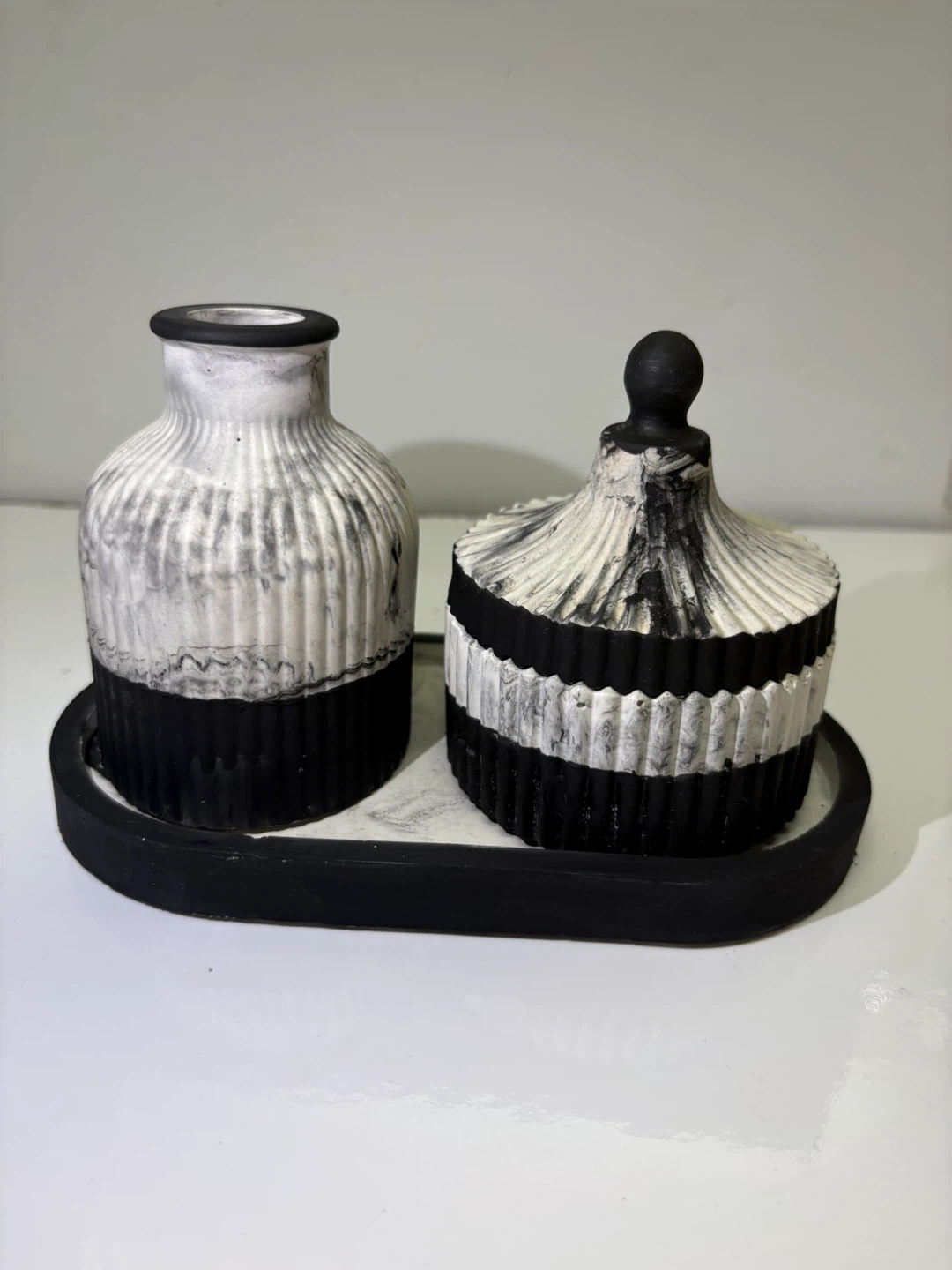 Handmade marble tray with trinket box with lid and vase set - photo 5