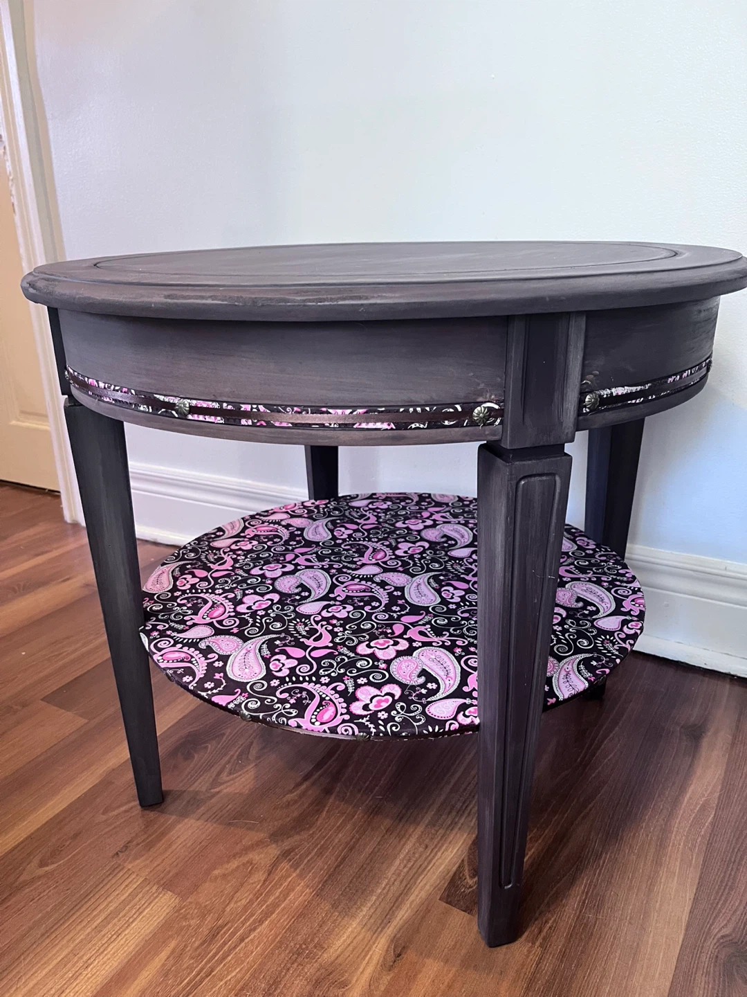 One of a kind Round End Table with Paisley Shelf - photo 3