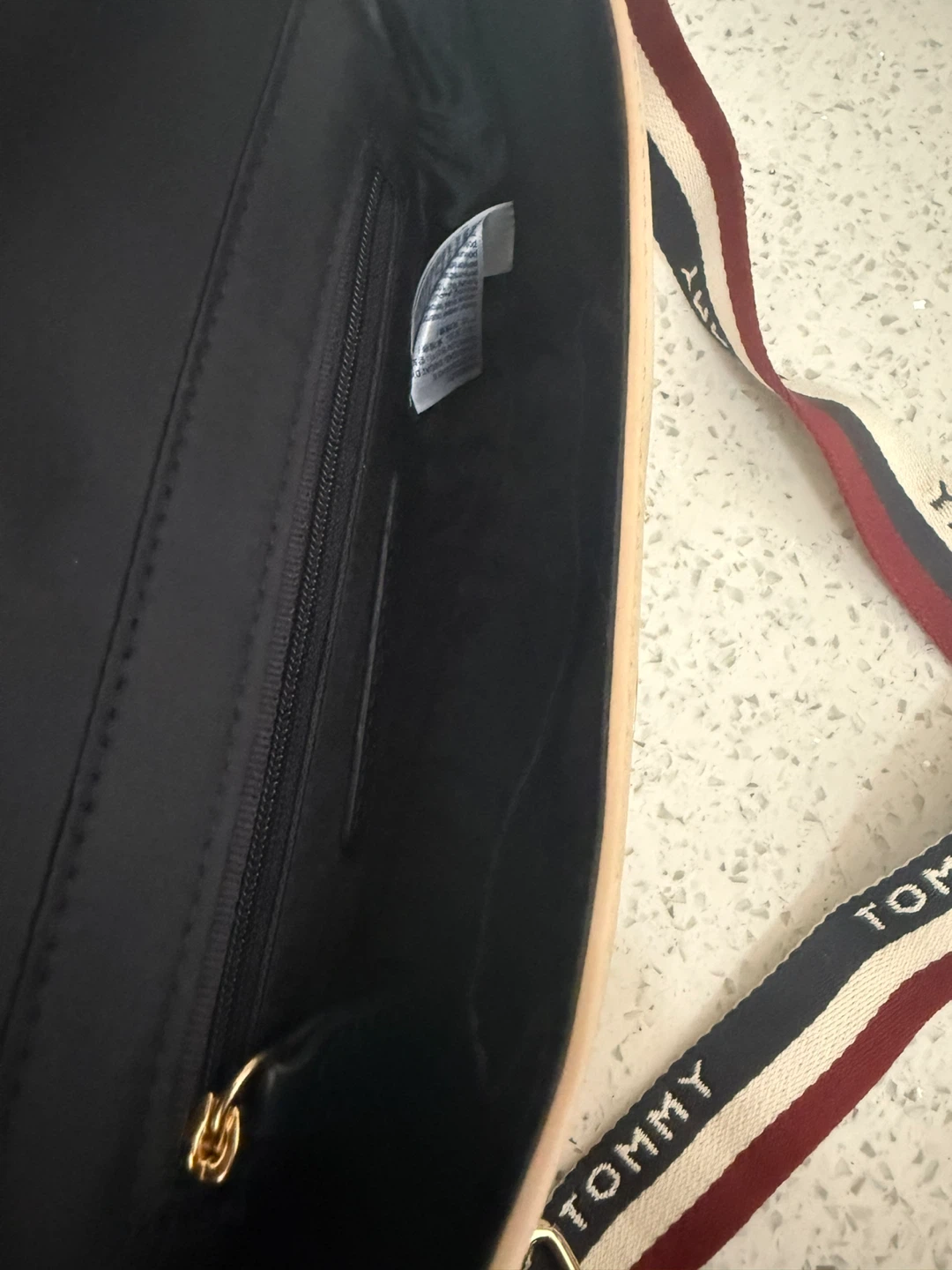 Tommy Hilfiger Crossbody Bag - photo 5