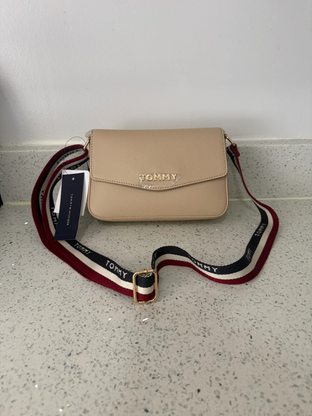 Tommy Hilfiger Crossbody Bag
