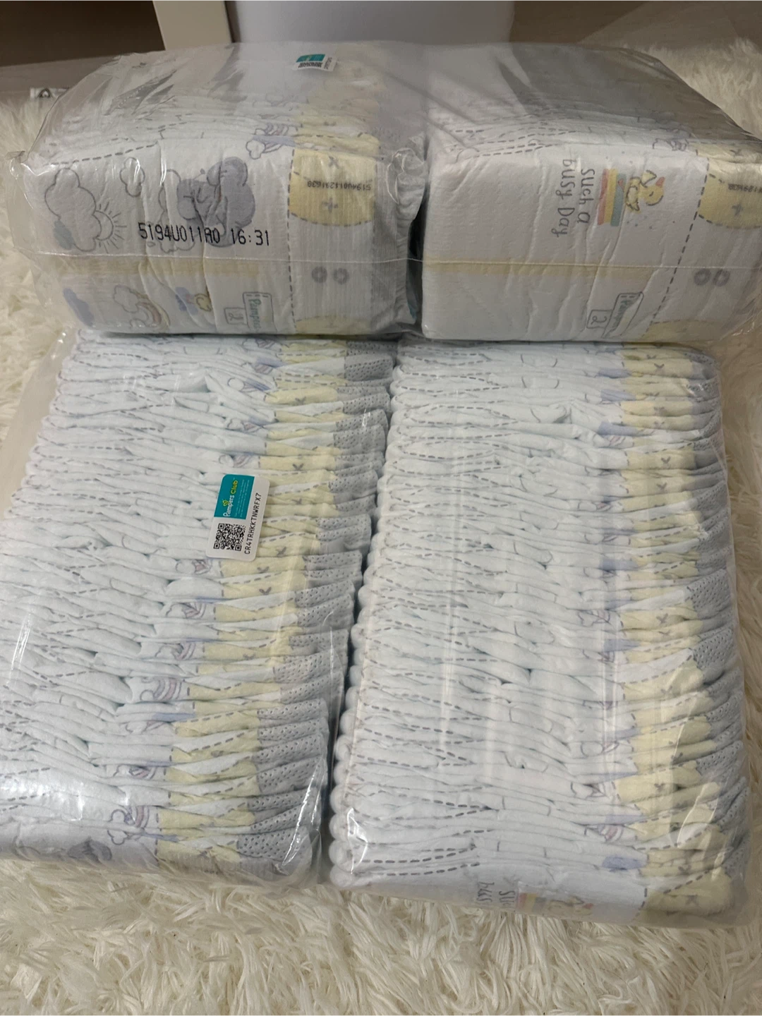Pampers Swaddlers Diapers Size 2 - (124 pcs)