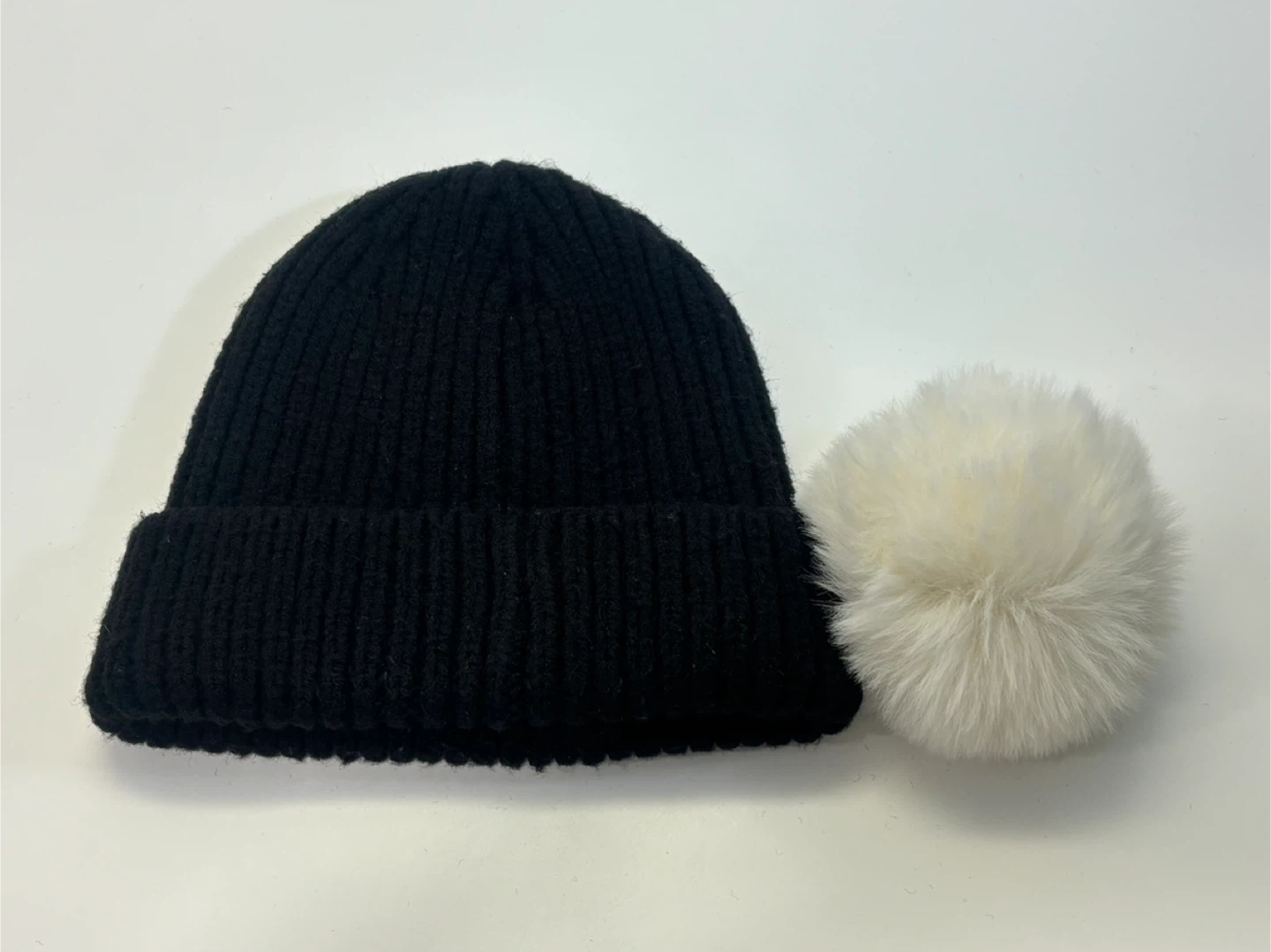 Norla Canada Black Beanie Pom Pom Beanie - photo 3