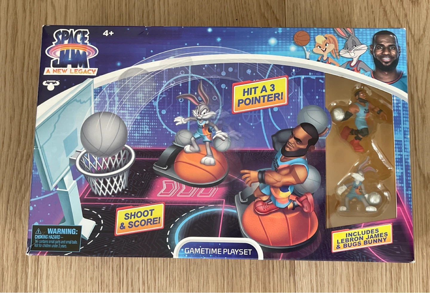 Space Jam Gametime Playset with LeBron James & Bugs Bunny