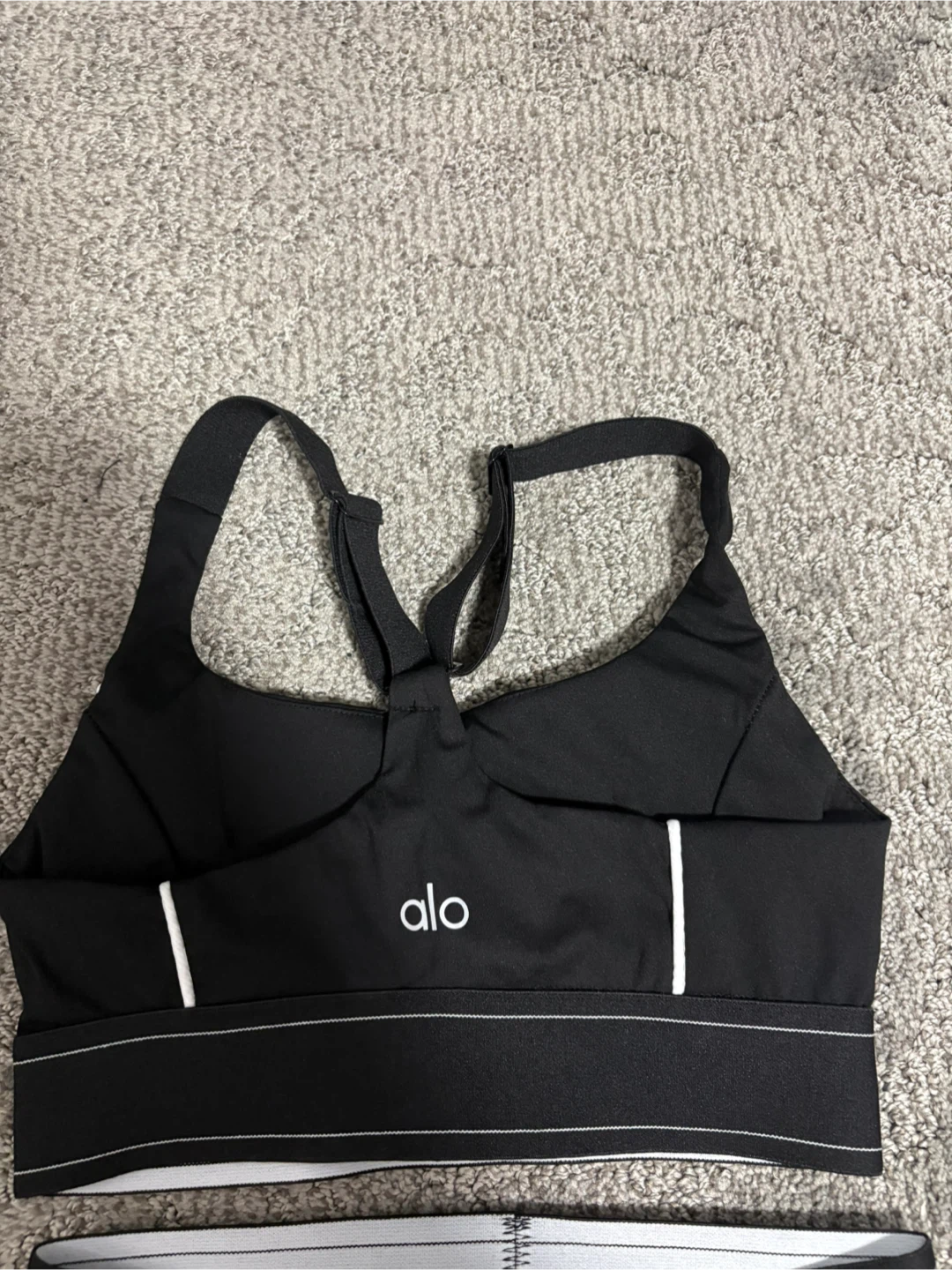 ‼️Alo Black  Set - Sports Bra & Leggings‼️ - photo 2