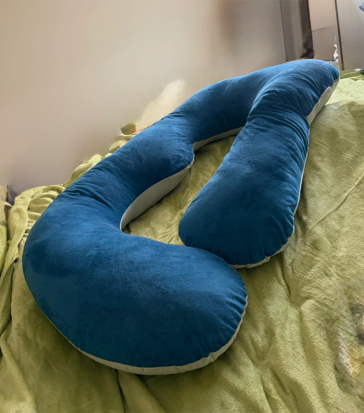 U-Shaped Pregnancy Pillow