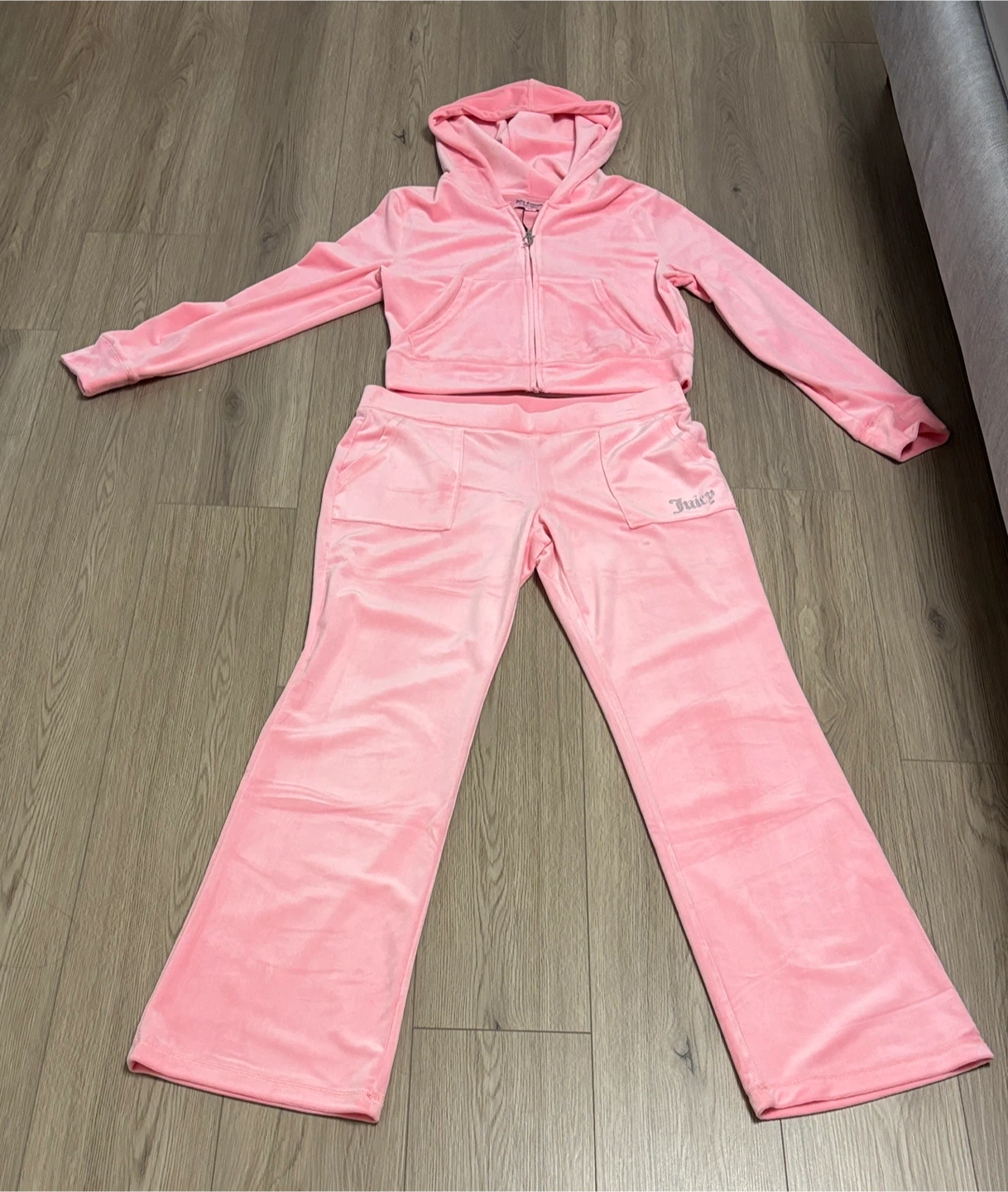 Y2K New with tag juicy contour velour tracksuit set size medium