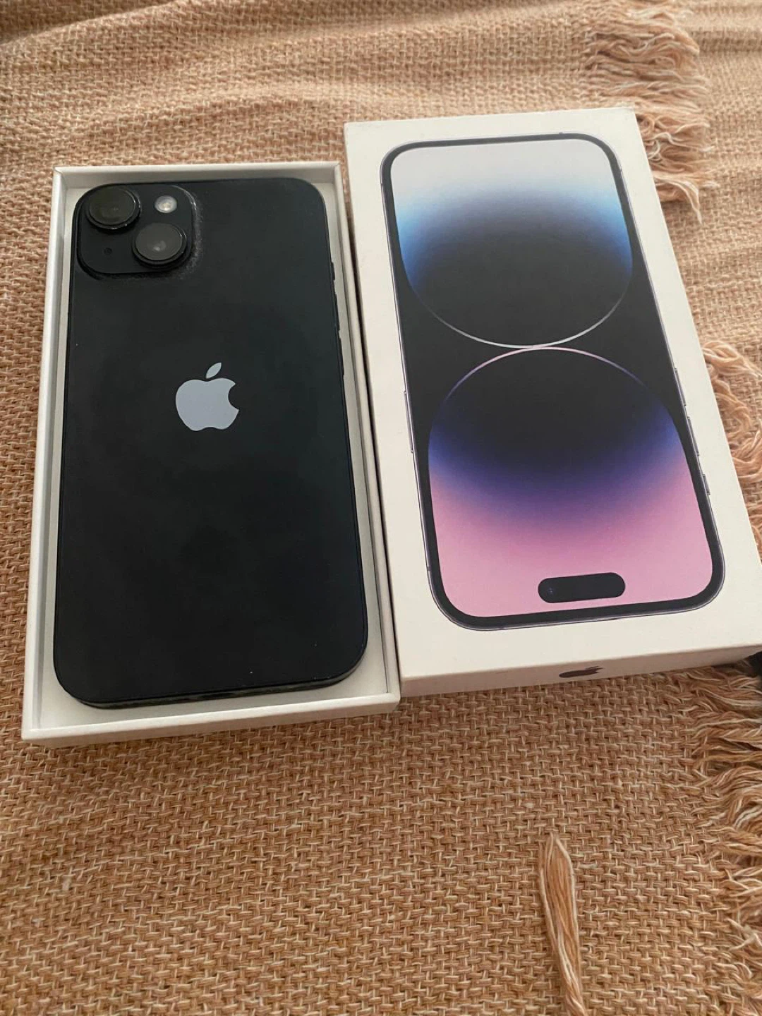 Apple iPhone 14 Pro, Black, 128GB