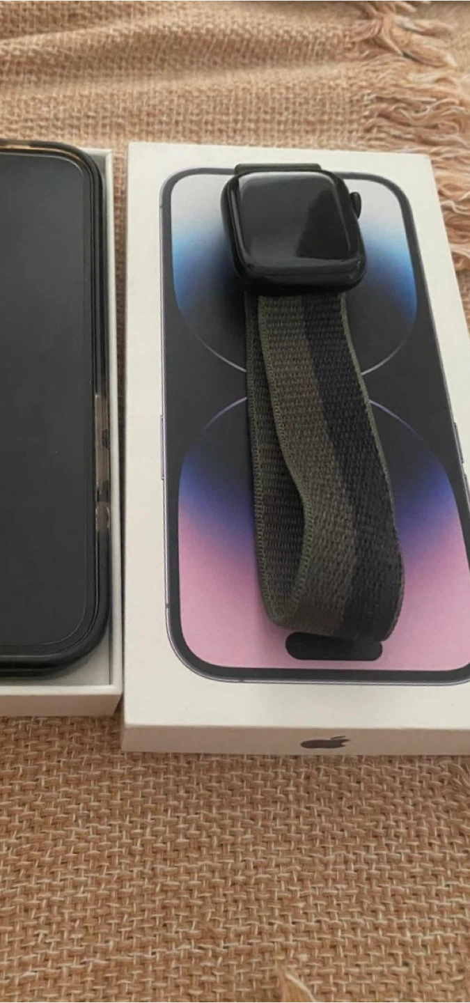 Apple Watch Series 8 GPS, 41mm, Midnight Aluminum Case