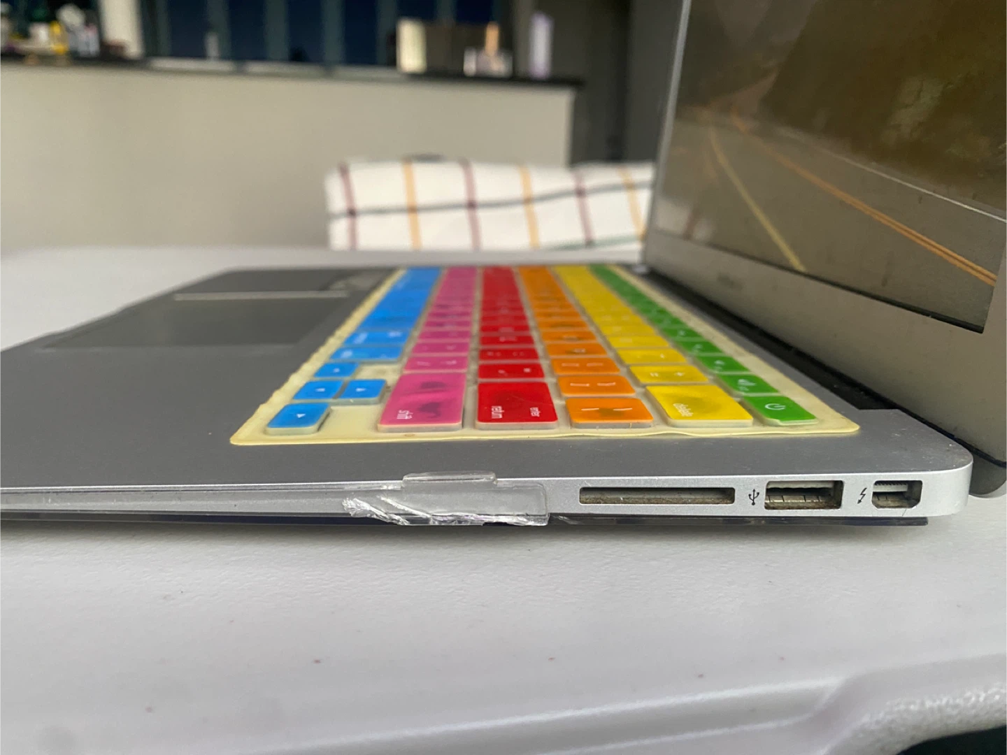 Apple MacBook Air (13-inch, Mid 2013) - photo 4