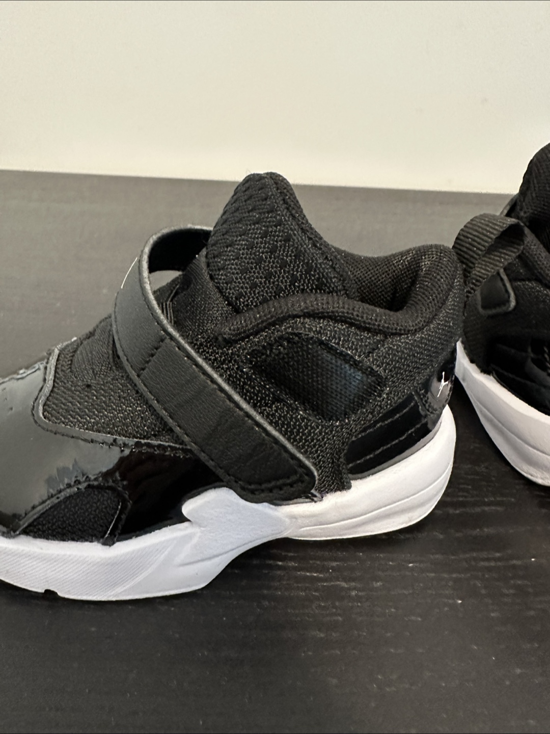 Toddler Jordan Shoes 5C - photo 4