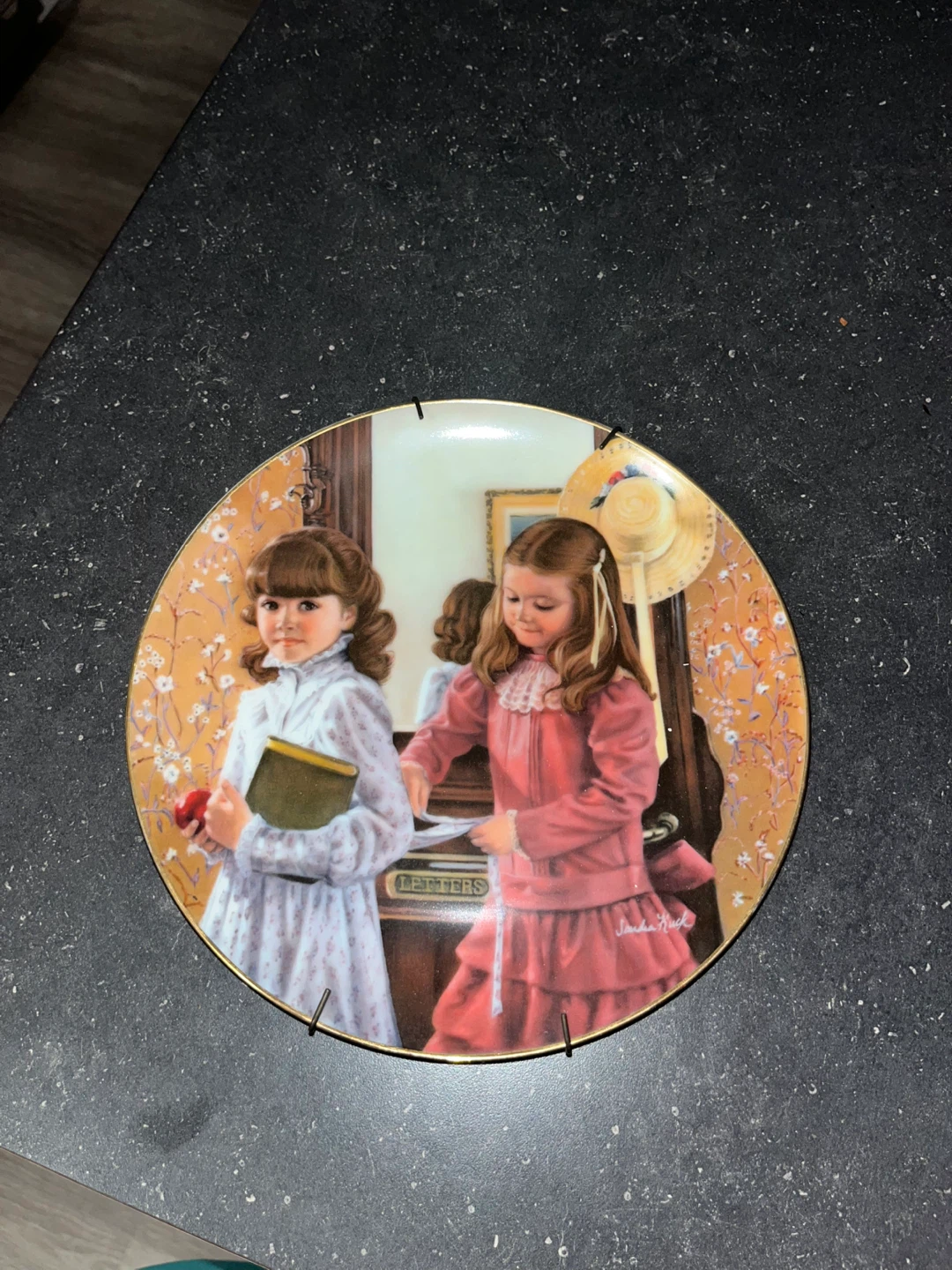 Rare Vintage Plates - photo 5