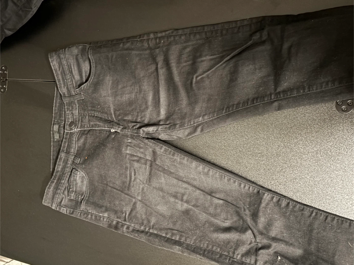 UNIQLO Men's Black Jeans - Size 31x34