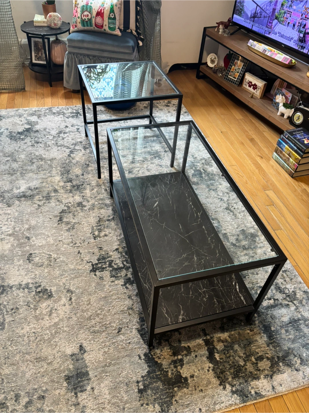 IKEA Set of 2 Nesting Coffee Table - photo 4