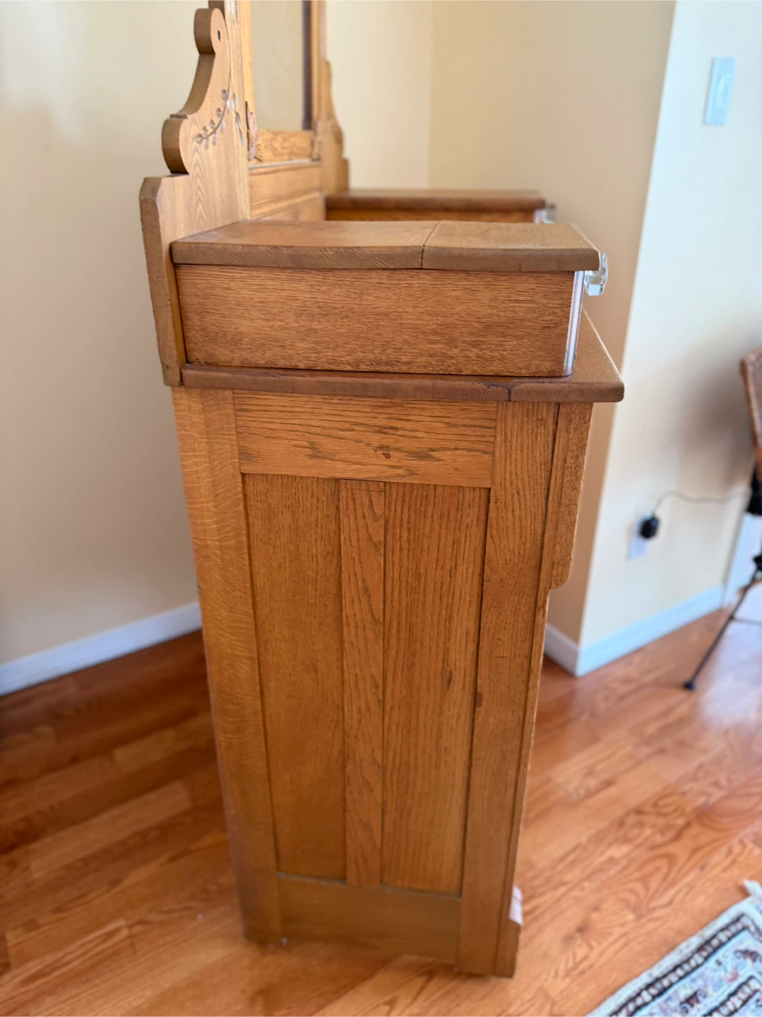 Oak Dresser with Mirror - photo 3