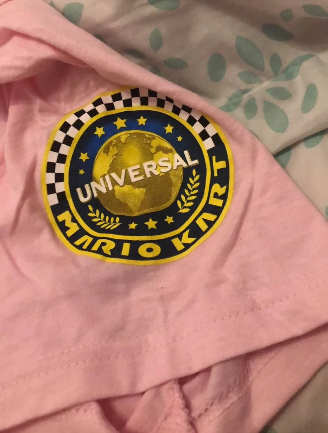 Super Nintendo World Mario Kart T-Shirt - Size LG - photo 4