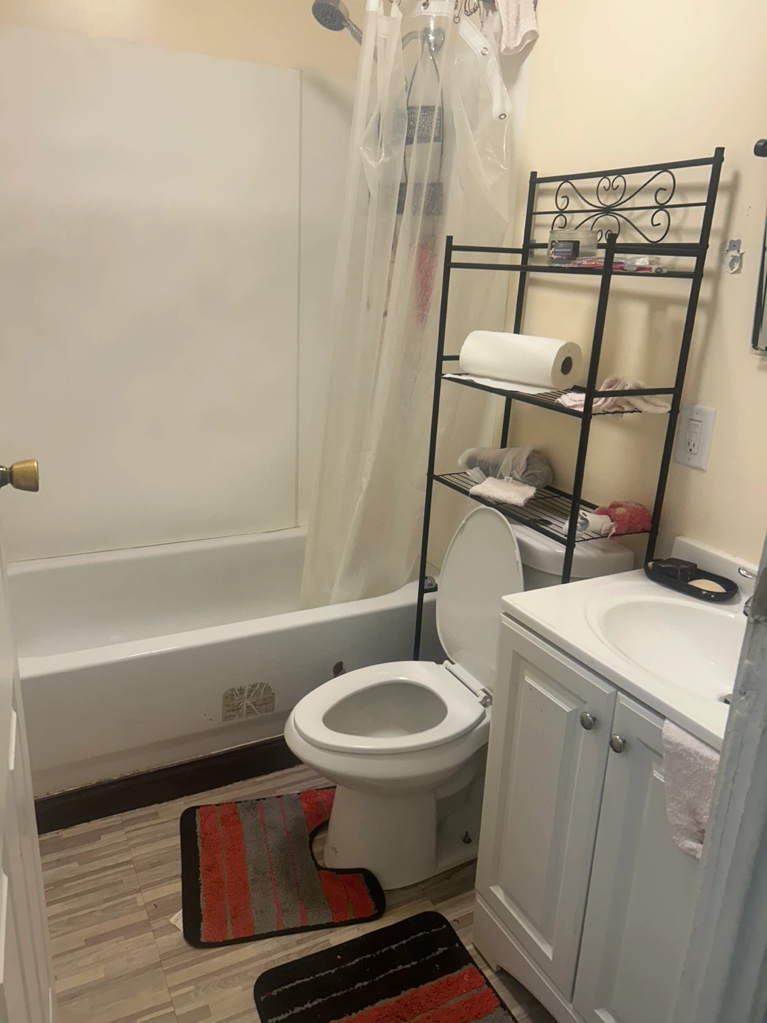 House for rent 4 bedrooms Gary Indiana - photo 4
