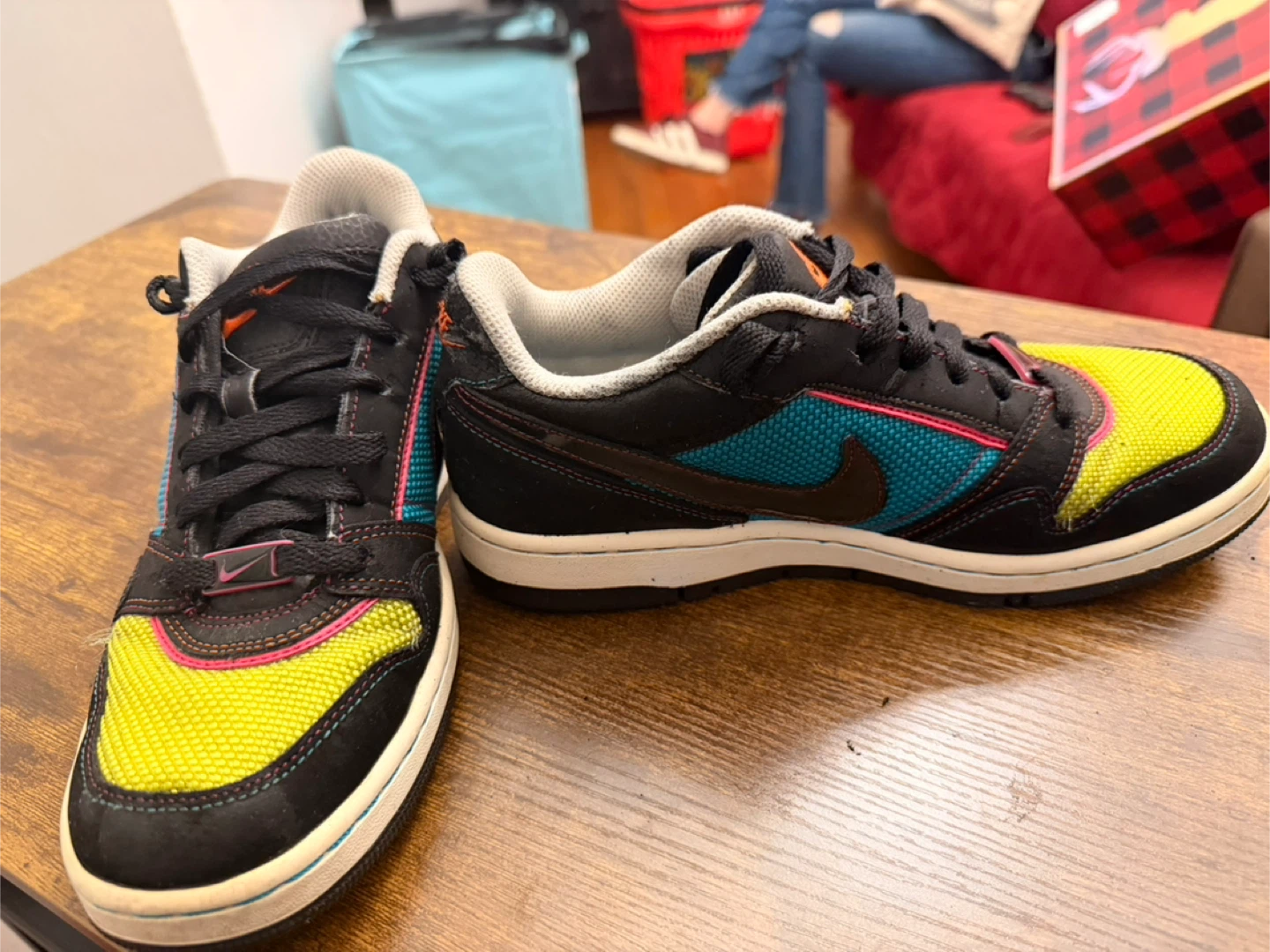 Nike Air Low Top Sneakers - photo 3