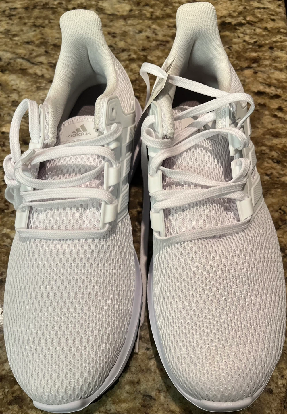 Adidas ULTIMASHOW Men Shoes Size 9 - Brand New