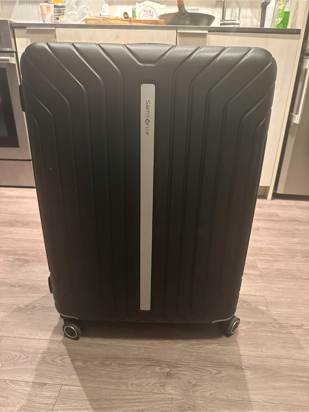 Samsonite Black Hardside Spinner Luggage