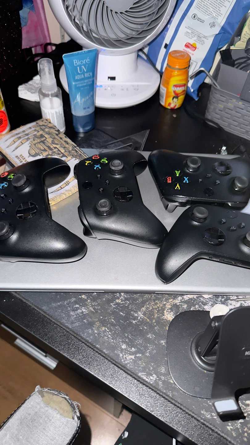 Black Xbox Controllers (4 Total) - photo 2