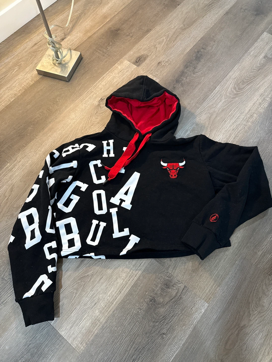FISLL Chicago Bulls Cropped Hoodie Sweatshirt Size S