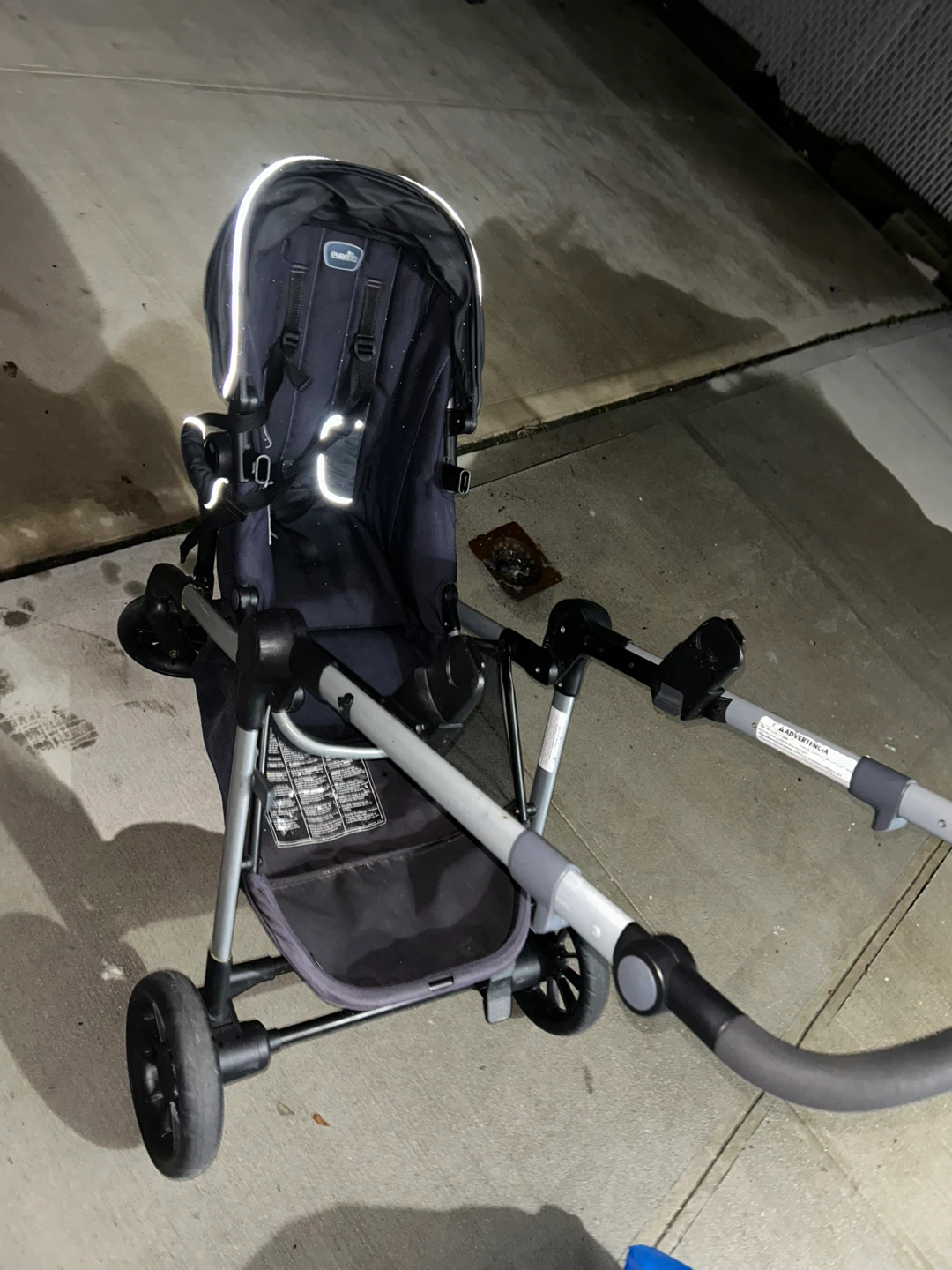 Evenflo Double Stroller Travel System with Car Seat and Base - photo 3