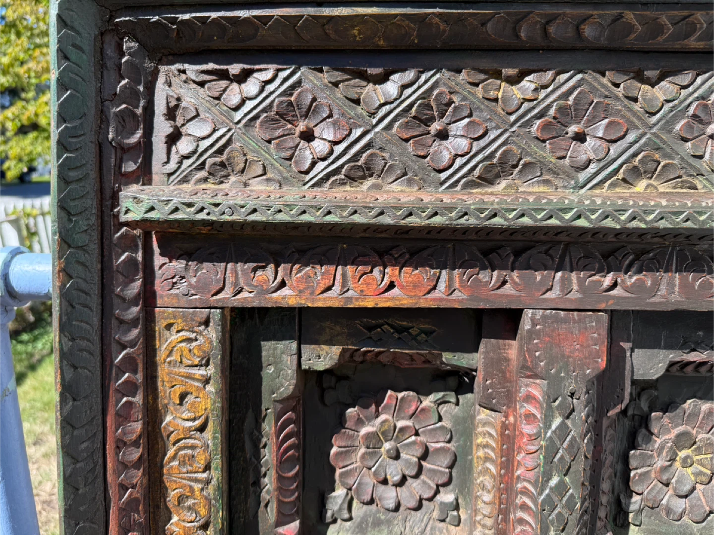 Hand-Carved Traditional Indian Jharokha - photo 3
