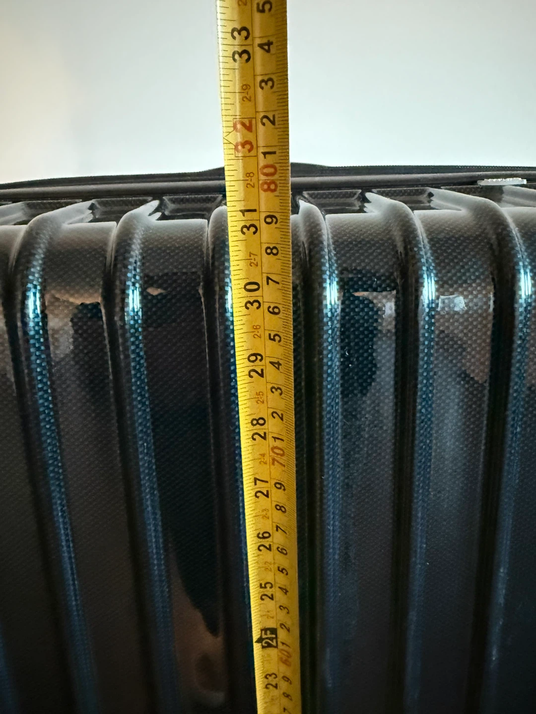 Black Hardside Spinner Suitcase - photo 3