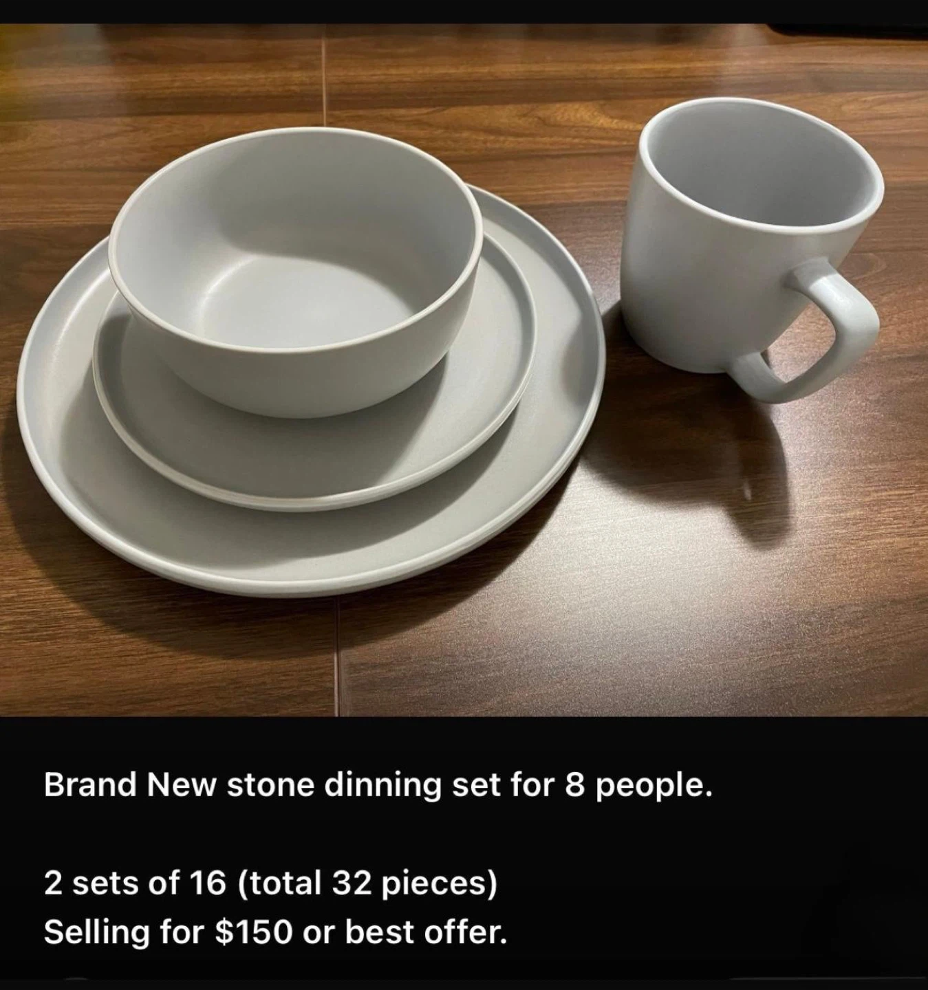 Stone Dining Set for 8 People - 32 Pieces
