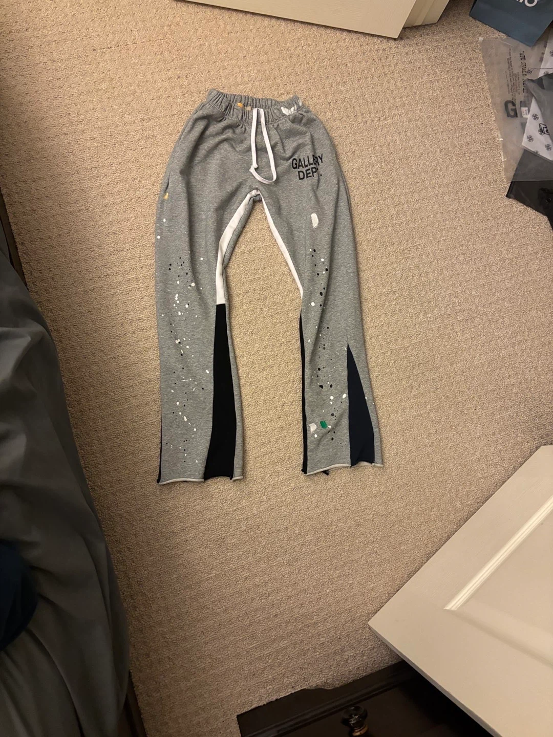 Gallery Dept. Grey Painted Sweatpants - photo 2