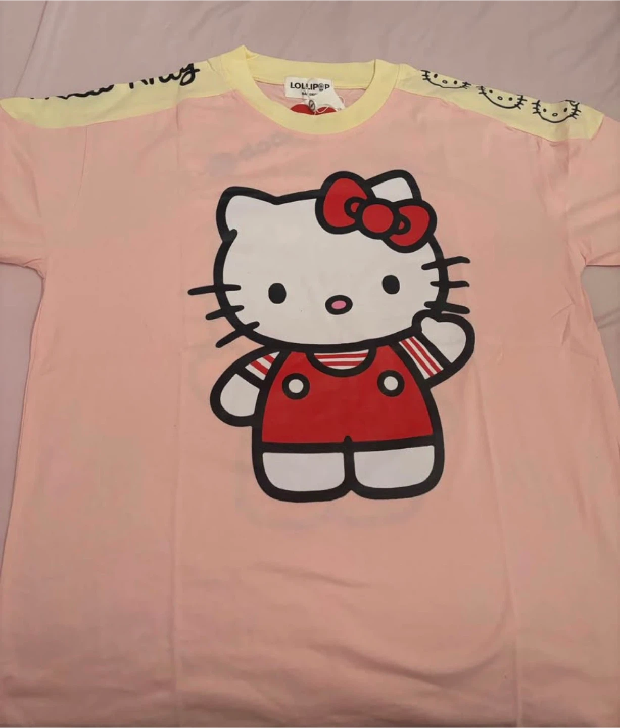 Hello Kitty Pink T-Shirt - photo 2