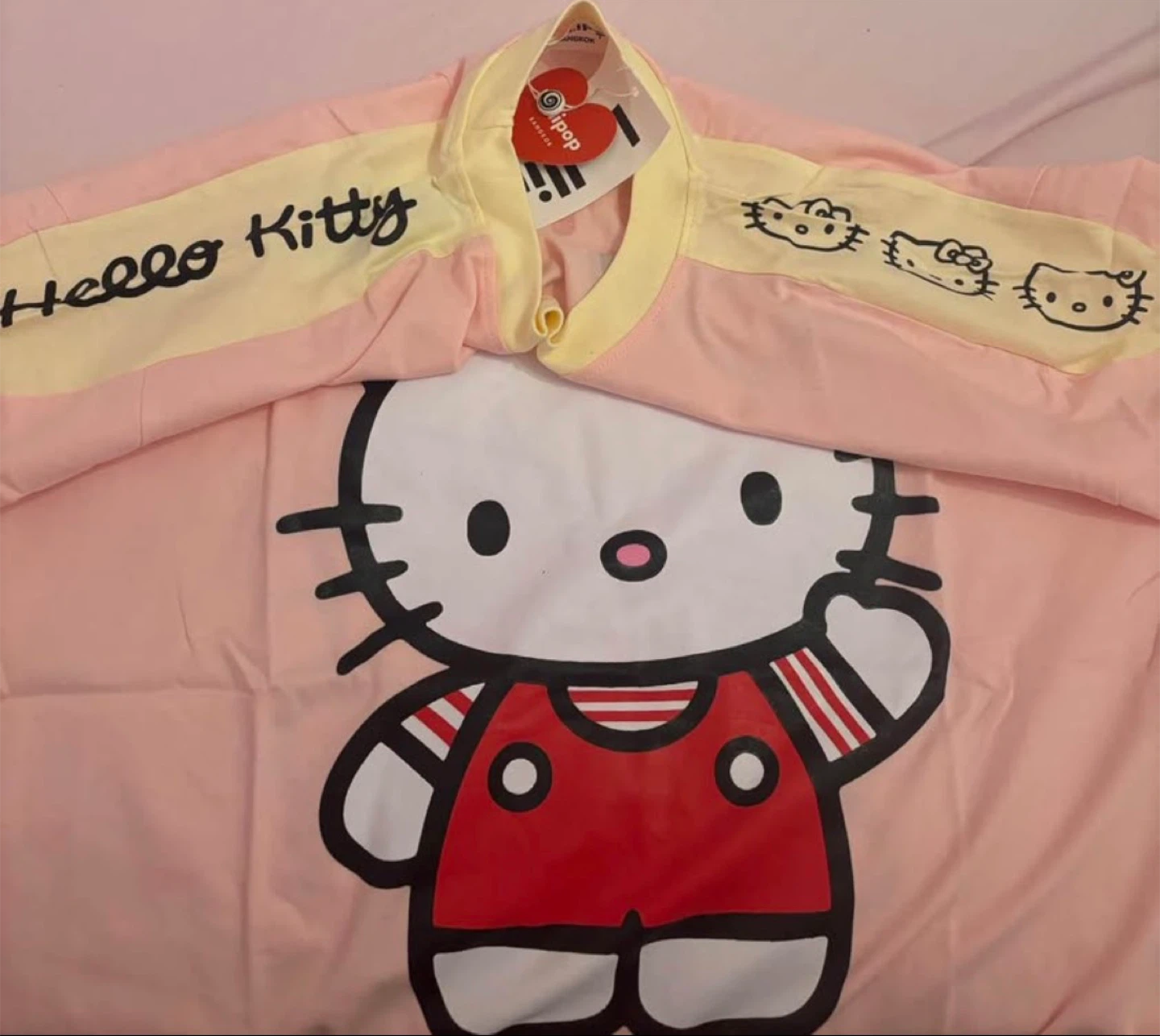Hello Kitty Pink T-Shirt - photo 4