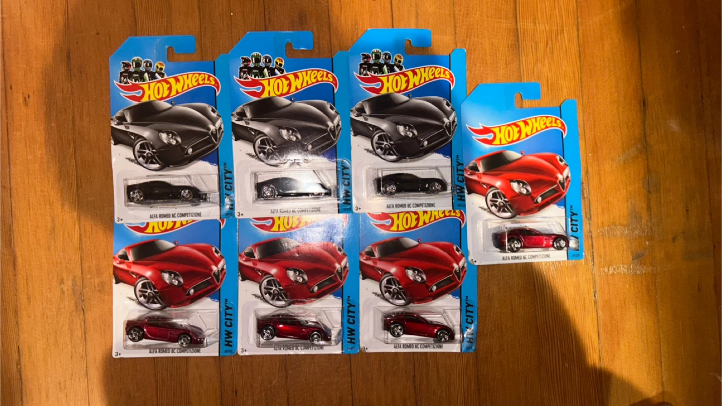 Hot Wheels HW City Alfa Romeo 8C Competizione - photo 5