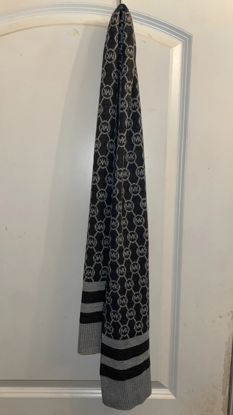 Michael Kors MK Scarf