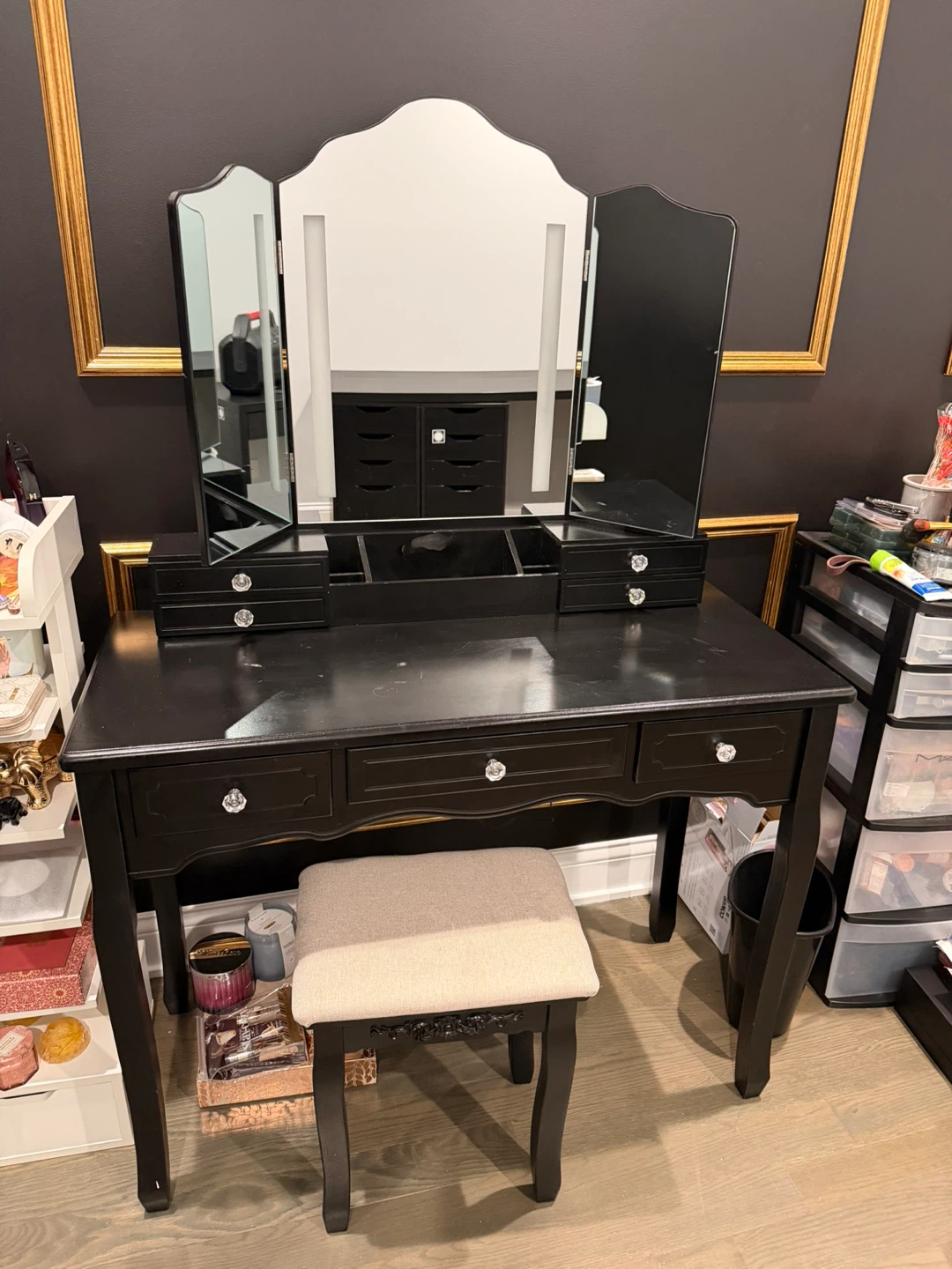 Black Vanity Set with Lighted Tri-Fold Mirror and Stool - photo 4